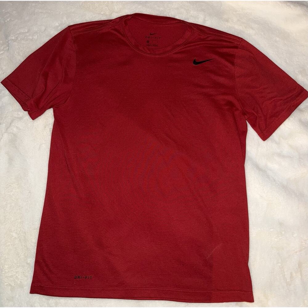 Nike Dri-FIT Shirt Bundle Men’s Red Athletic Training Tops Size Medium